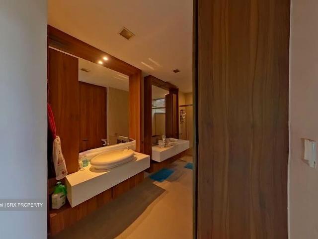 Leonie Gardens D9, Condominium