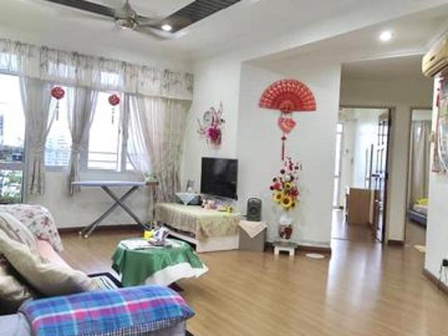Leader Garden 1150sf Seaview Reonated Tanjung Bungah