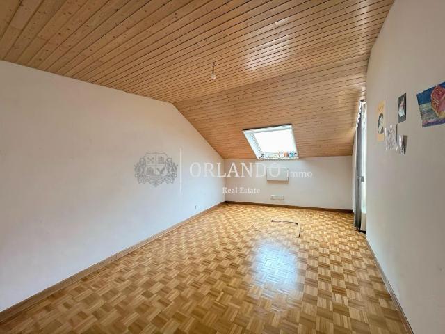 4 room penthouse apartment