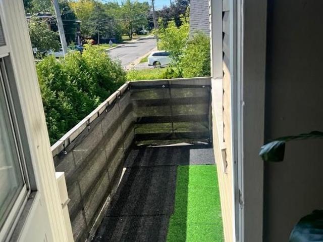 Lease Transfer — 4½ Longueuil — October 1