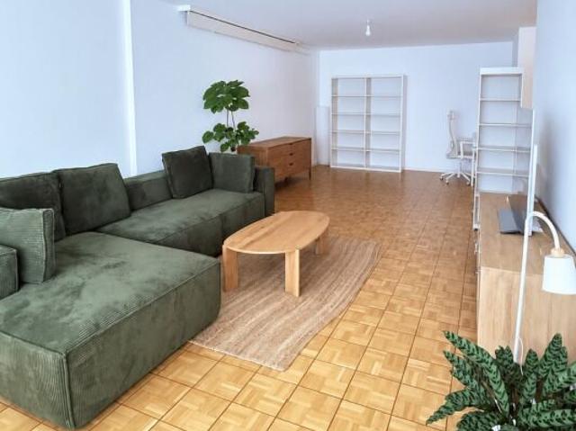 Lease renewal 1 August 2026 – 6 room apartment on the 2nd floor