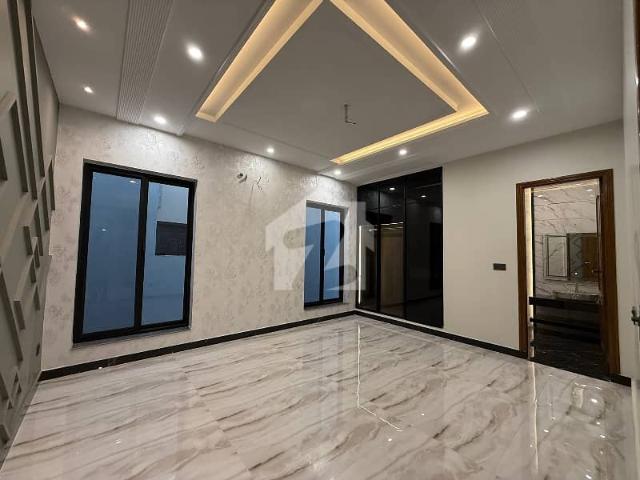 Leased bank loan applicable brand new flat available for sale opposite to falaknaz