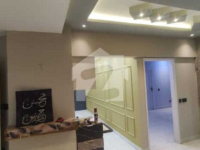 Leased West Open Corner Outstanding 3Bed DD Apartment like Brand New