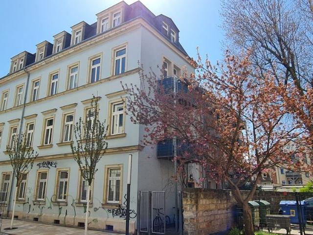 Leben im Herzen der Neustadt ? 2 Zimmer Wohnung mit EBK sucht Sie als neuen Mieter!