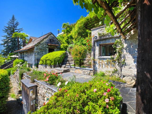 Leben mit Weitblick: Stilvolles Haupthaus & charmantes Rustico 25