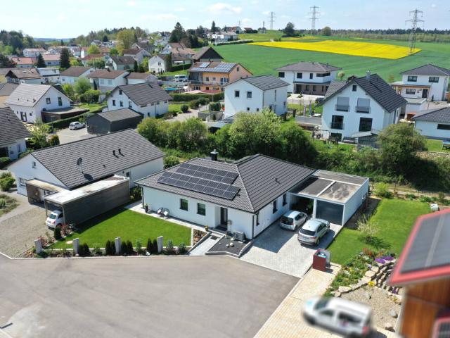 Leben nach Ihren Wünschen neuwertiges, energieeffizientes EFH mit Gartenidylle zum Wohlfühlen