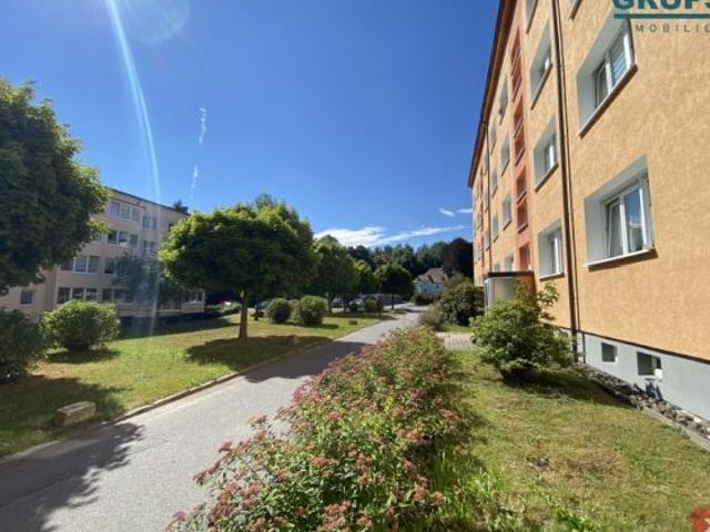 Lebensqualität genießen, exklusiv sanierte 3 Raumwohnung zu verkaufen