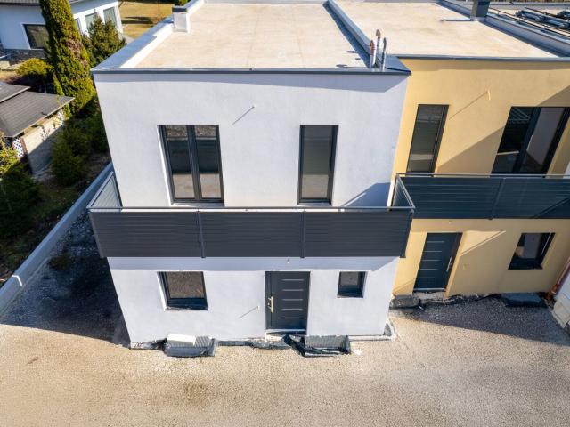 Lebensqualität pur!* Modernes Reihenhaus in Maria Rain