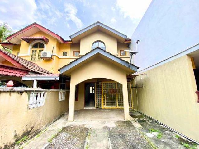 LEBIH PRIVASI TAK BERHADAPAN DENGAN RUMAH LAIN Taman Puchong Perdana