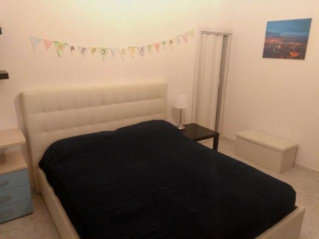 LECCE TRIBUNALE STANZA MATRIMONIALE USO SINGOLA CON BAGNETTO PRIVATO STUDENTI
