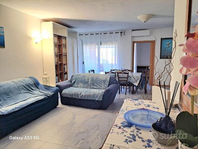 Lecce Appartamento 3 camere da letto Arredato