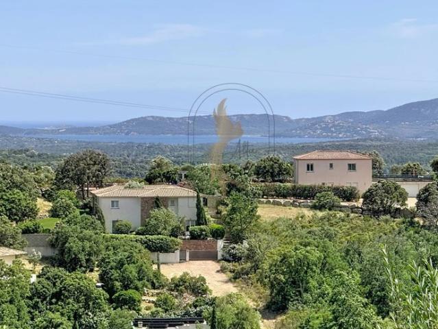 LECCI – Maison avec vue mer