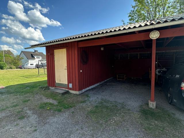 Ledig hyresrätt på Vänga lyckor 7, Fristad | HomeQ