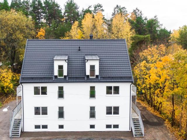 Ledig hyresrätt på Båtsman Stens väg 55, Spånga | HomeQ