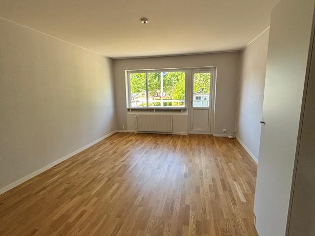Ledig hyresrätt på Björklidsvägen 3A, Karlbo | HomeQ