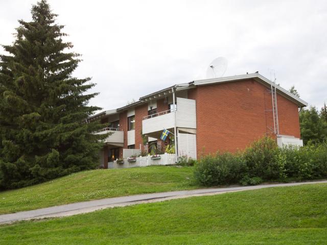Ledig hyresrätt på Brännsvedjevägen 174, Kåge | HomeQ