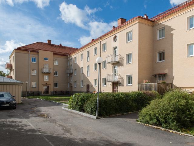 Ledig hyresrätt på Carlavägen 12, Eskilstuna | HomeQ