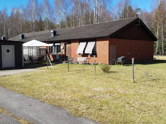 Ledig hyresrätt på Sandhagsvägen 23, Hjortkvarn | HomeQ