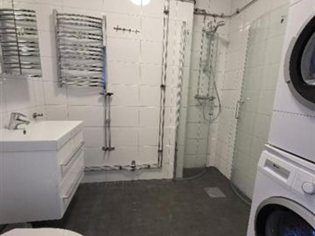 Ledig hyresrätt på Strindbergsvägen 8 B, Södertälje | HomeQ