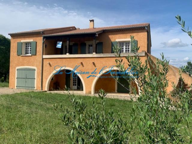 LEDIGNAN, Belle Villa de type F5 sur un terrain de 2000 m2 d
