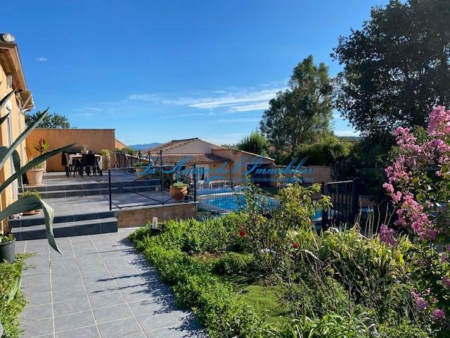 Lédignan, belle Villa F5 avec piscine sur 1428 m2 de terrain. 144m² Lédignan