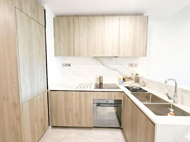 Leedon Green Condominium For Sale, $2,380,000, 2 Bed 2 Bath 840 sqft $2,833.00 psf
