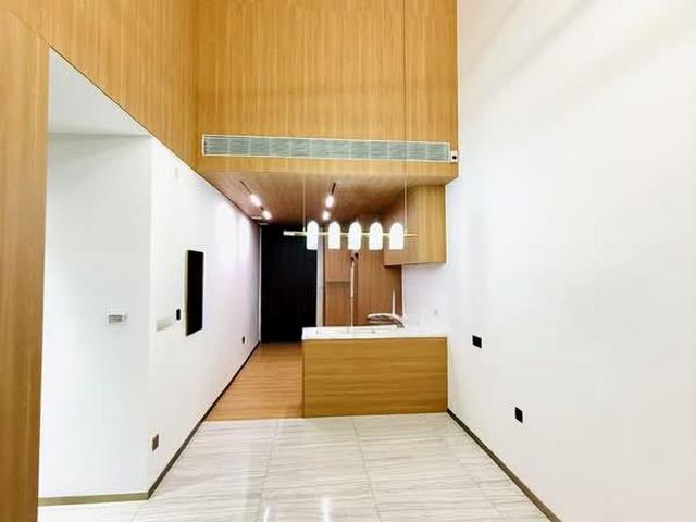 Leedon Green D10, Condominium