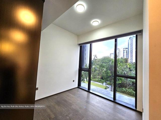 Leedon Green D10, Condominium