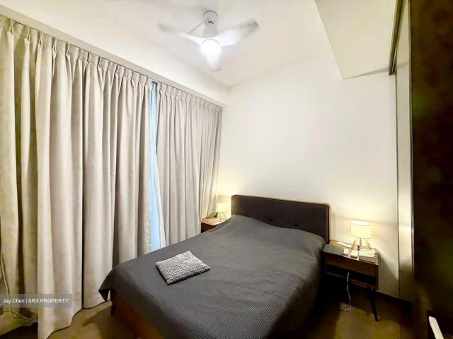 Leedon Green D10, Condominium