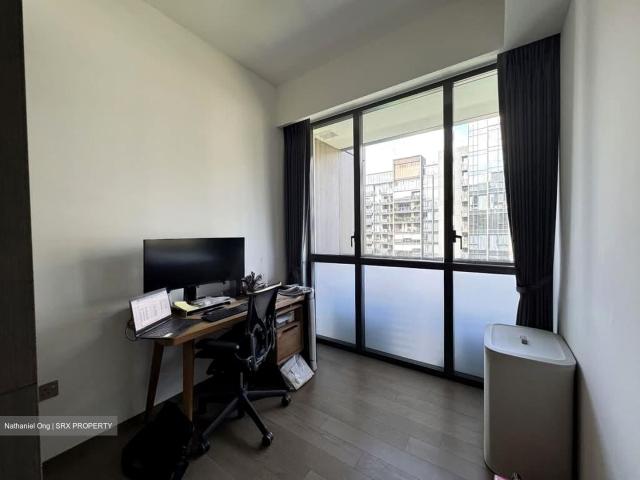 Leedon Green D10, Condominium