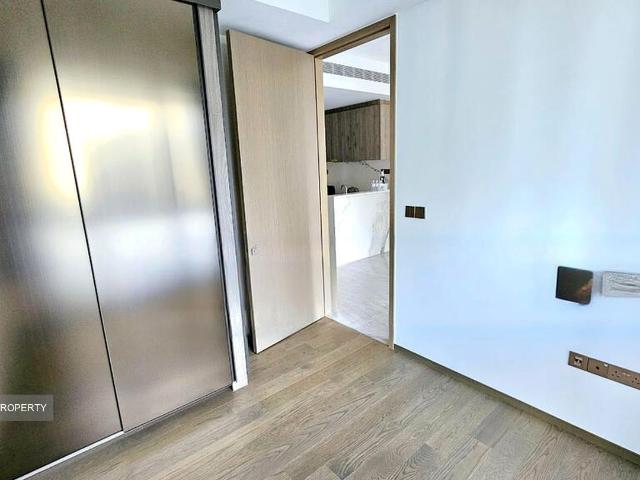 Leedon Green D10, Condominium