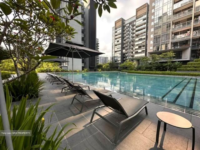 Leedon Green D10, Condominium