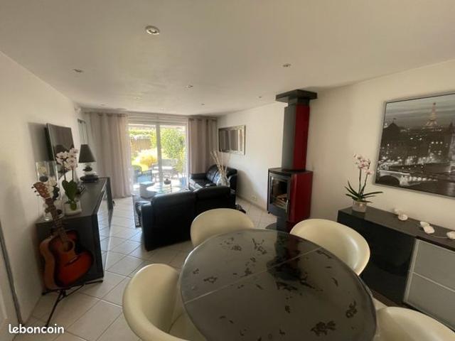 Leers maison soignée en résidence 4 chambres