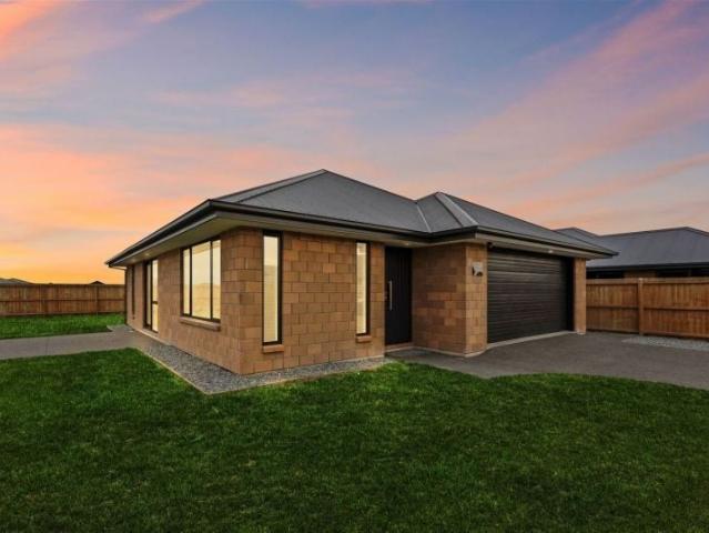 Leeston, 3 bedrooms