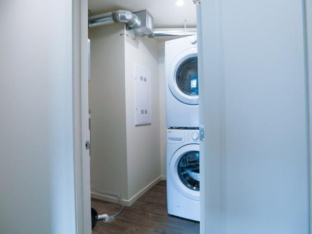 Legacy Towers 2 Bedroom Apartment for Rent at 2096 De Vries Ave, Winnipeg, MB R2G 4K8