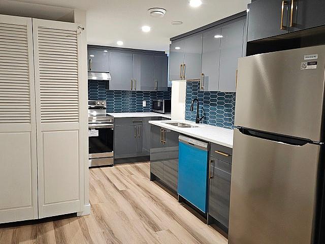 Legal Basement Suite In Cedarbrae, Sw