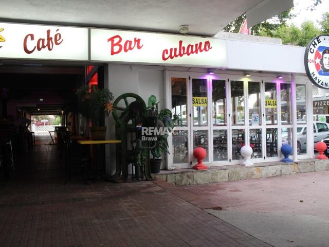 Legendario Coctel Bar de la Costa Brava, Empuriabrava