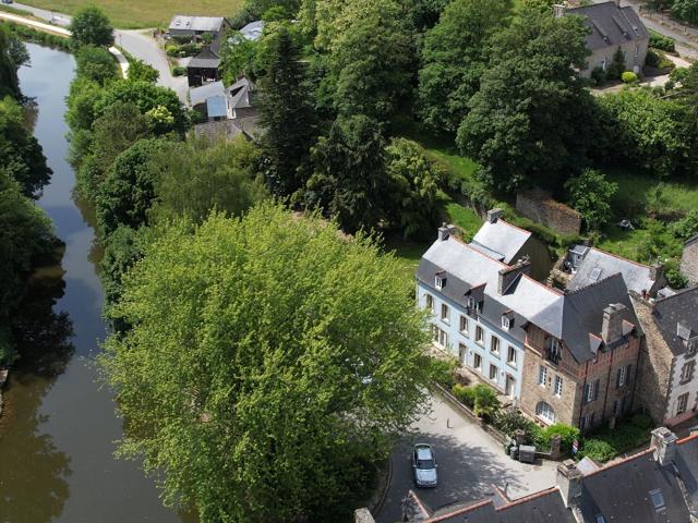 Léhon. Appartement De Charme Au Sein De L'emblématique Deme. 55m² Dinan