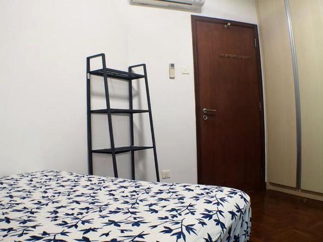 Leicester Lodge D13, Apartment