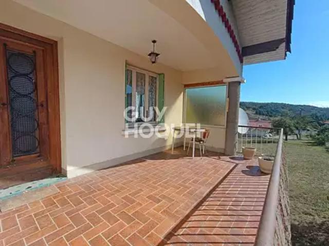 Leigneux 42130 Achat / Vente maison 4 pièces t4 au dernier étage cave