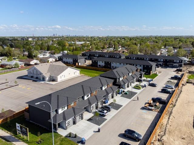 Leila Landing 3 Bedroom Apartment for Rent at 1650 Leila Ave, Winnipeg, MB R2P 2E5 The Maples