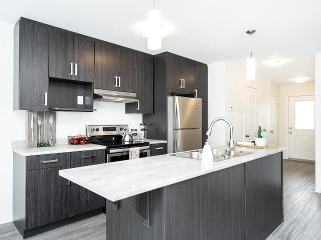 Leila Landing 3 Bedroom Apartment for Rent at 1650 Leila Ave, Winnipeg, MB R2P 2E5 The Maples