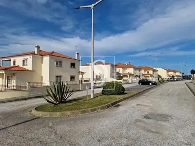 Leiria Peniche 103554061