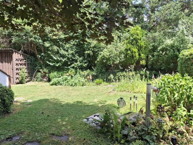 Leistbares Heim. Doppelhaushälfte mit großem Garten. Toplage
