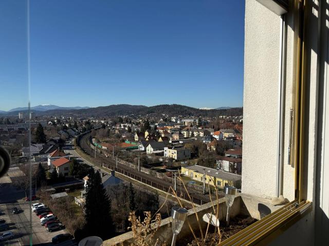 Leistbares 4 Zi Penthouse Feeling, Traumaussicht, helle 102m² Eckwohnung mit Westloggia, 12min fußläufig ins Zentrum