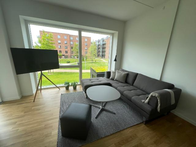 Lejemål på 3. sal med udsigt til park!