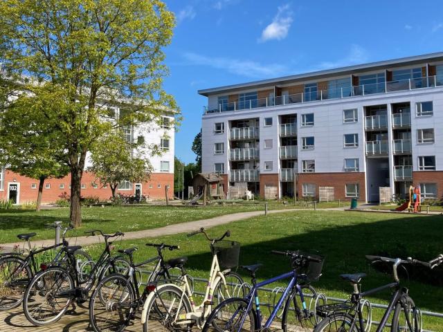 Lejligheder med altan, have eller terrasse i Roskilde