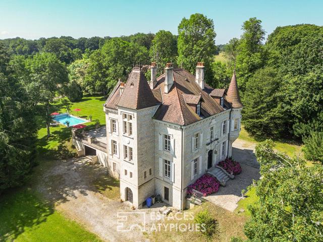 L'élégance à la française dans ce château du XIXe 746m² Arbois