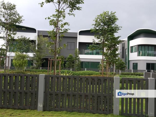 Lepironia Gardens, Setia Eco Glades