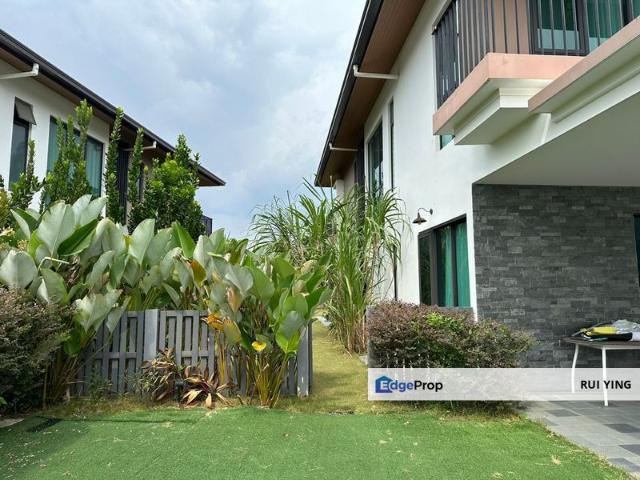 Lepironia Gardens, Setia Eco Glades